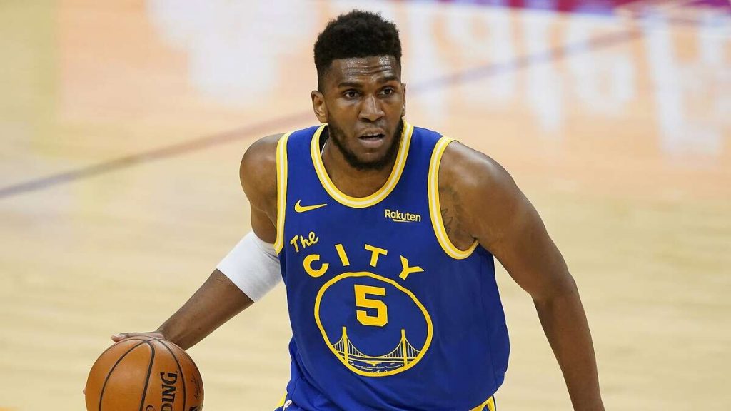 11 Warriors Players Who Could Leave the 2024 Offseason  
