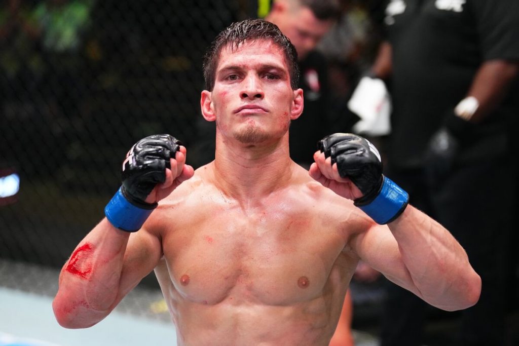 UFC Fighters Who Never Lost a Fight In Their Career  