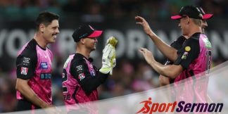 Sydney Sixers Beat Melbourne Renegades at the SCG  