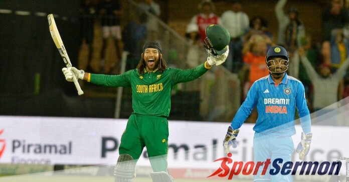 Tony de Zorzi Gets a Good Century, South Africa Beats India   Tony de Zorzi Gets a Good Century, South Africa Beats India
