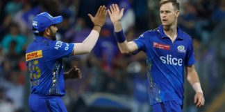 Australian Pacer Behrendorff Out of IPL With Broken Leg  