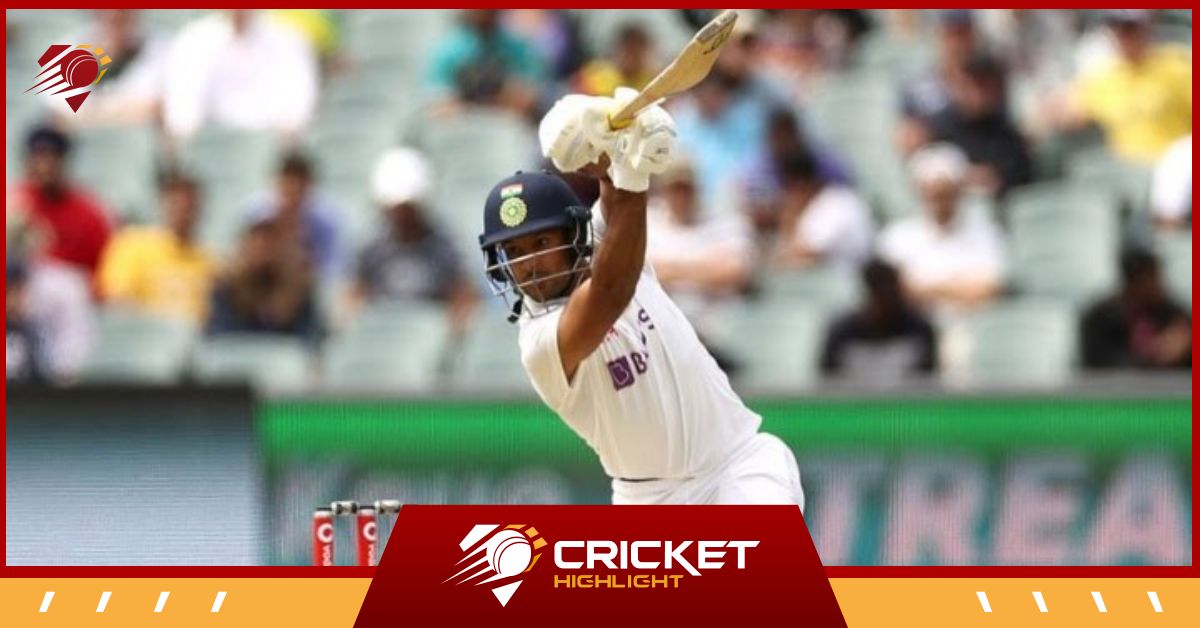 फ्लाइट में बैठते ही बिगड़ी Mayank Agarwal की तबीयत, भर्ती  