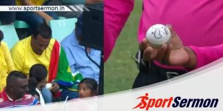 Fan signs the ball before throwing back during AUS vs RSA!  