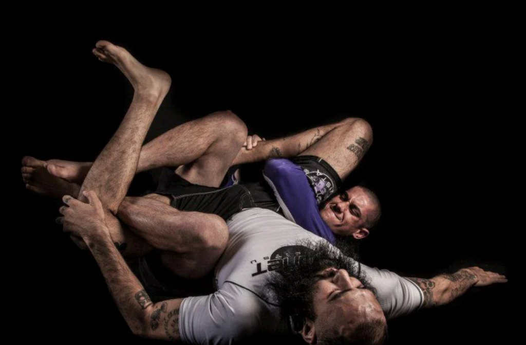 10 Incredible Submissions That Are Rarely Seen in the UFC  