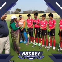 मेरठ में राष्ट्रीय महिला हॉकी प्रतियोगिता आज से शुरू, आयुक्त सेल्वा ने किया शुभारम्भ  