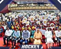 उत्तरप्रदेश में बन सकते है हर ग्राम स्तर पर खेल के मैदान, सीएम योगी ने बांटे खेल किट  