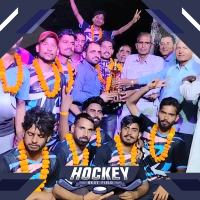 खंडेला टीम के खिलाड़ियों का रींगस में स्वागत, तीन दिवसीय मैच में जीता ख़िताब  