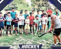 होशियापुर में समर कैंप आयोजित, बच्चों ने सीखे हॉकी के गुर  