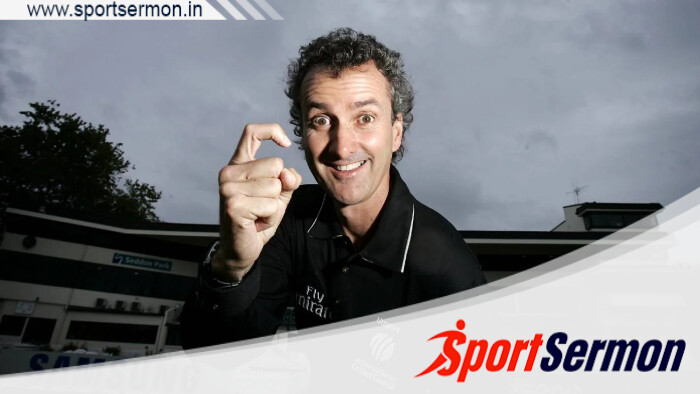 Billy Bowden: The Umpire with the Crooked Finger   Billy Bowden: The Umpire with the Crooked Finger