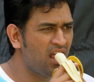 Top 10 legendary cricketers and their favourite food item  