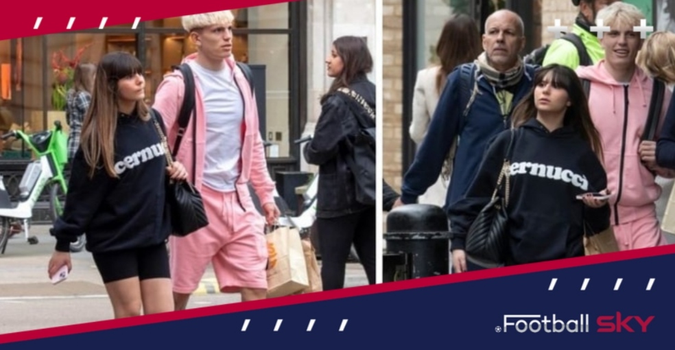 अपनी प्रेमिका के साथ खरीदारी करते हुए देखे गए अलेजांद्रो  