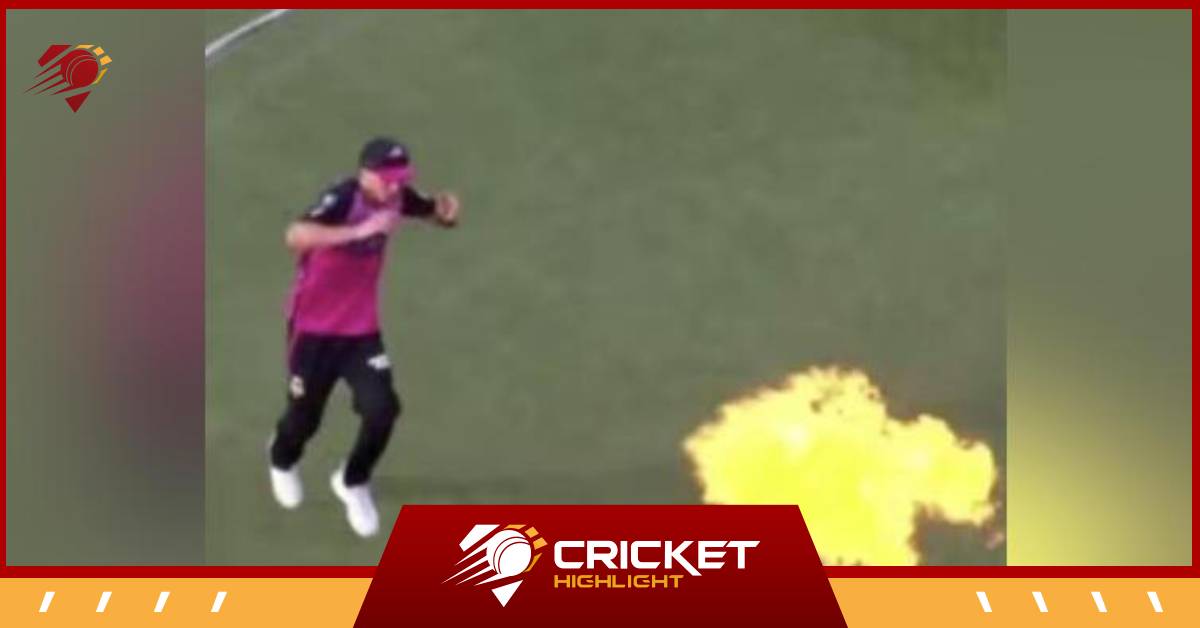 BBL 2023-24: स्टेडियम में अचानक आग से डरे टॉम कुरेन   BBL 2023-24: स्टेडियम में अचानक आग से डरे टॉम कुरेन