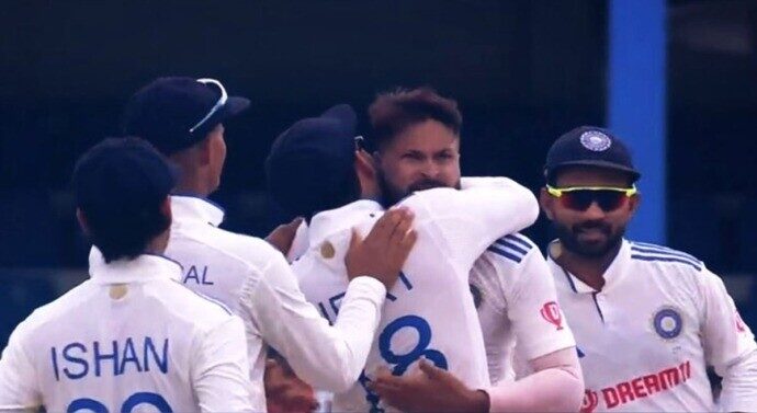 Mukesh Kumar On Virat Hugging Him After Maiden Test Wicket  
