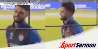 Cricketer Naveen-ul-Haq wins crowd during Afg vs Eng match  