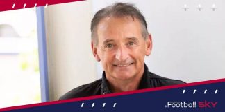 Pat Nevin ने की क्लब की आलोचना  