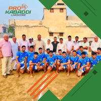 कबड्डी कोच अशन कुमार एकेडमी में मिले युवा खिलाड़ियों से  