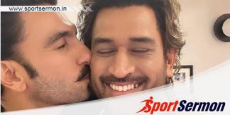 Fans hilarious reaction as Ranveer Singh kiss MS Dhoni  