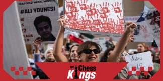 विरोध के बीच हिजाब के बिना ईरानी शतरंज खिलाड़ी ने टूर्नामेंट में लिया हिस्सा  