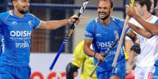 Wales पर जीत के बाद दलेर मेहंदी गाने पर डांस करते Indian Hockey Team  