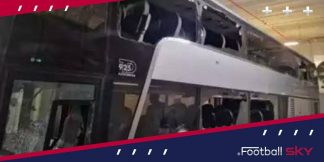 ल्यों टीम का मुकाबला हुआ रद्ध बस मे हुई दुर्घटना  