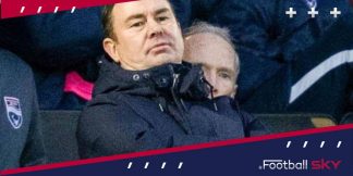 डेरेक एडम्स ने काउंटी के कोच पदवी से दिया इस्तीफा  