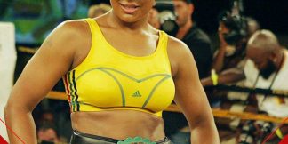 Boxer Laila Ali Record & Stats: लैला अली रिकॉर्ड और आँकड़े  