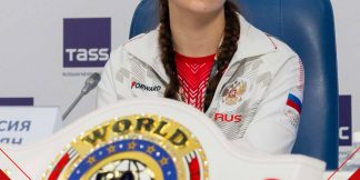 महिला मुक्केबाजी चैंपियन: Vladimir Putin ने स्वर्ण पदक विजेता को बधाई दी  