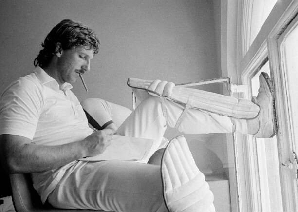 Do Cricketers Smoke? Check Out These Images To Find Out  