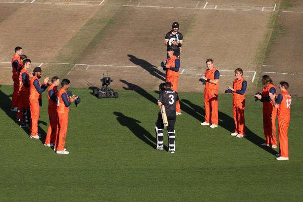 Cricket Players Who Recieved Guard of Honour on Retirement  