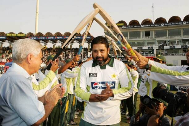 Cricket Players Who Recieved Guard of Honour on Retirement  