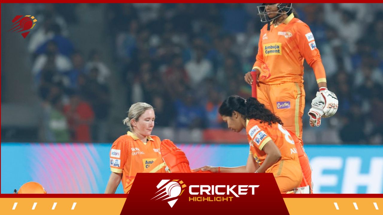 WPL: Laura Wolvaardt ने Beth Mooney को किया Replace  