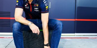 Red Bull ने लक्ज़री शू ब्रांड APL के साथ की Partnership  