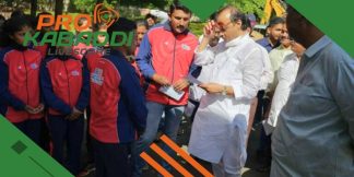 बारामती स्पोर्ट्स अकैडमी के कबड्डी खिलाड़ियों को सौंपी गई बीमा पॉलिसी  