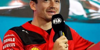 Charles Leclerc रेस वीकेंड को लाल Red pant क्यों पहनते हैं?  