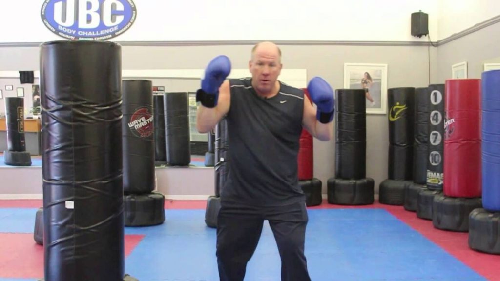 Learn These 12 Foundational Muay Thai Combinations  