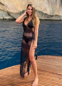 All About Lionel Messi's wife Antonela Roccuzzo- With Pics!  