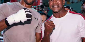 Holyfield ने कहा कि जोशुआ को ज्यादा पंचेस् लगाने कि ज़रूरत है  