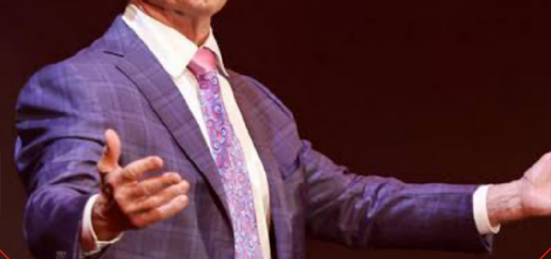 Vince McMahon ने कि अपनी बेटी कि तारीफ  