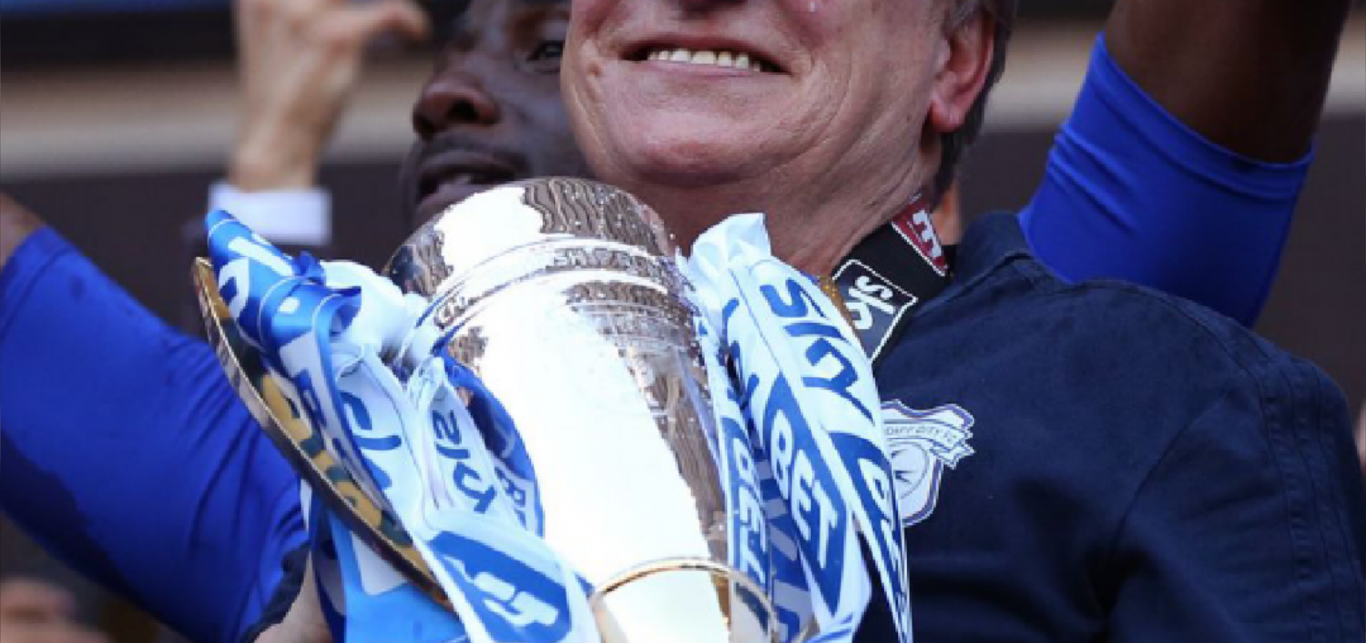74 साल के Neil Warnock अपने सन्यास से वापसी ले रहे है  
