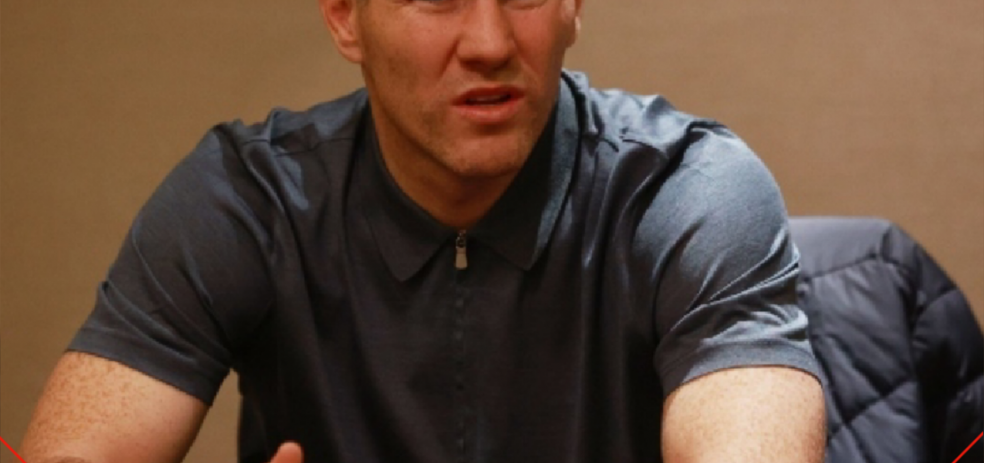 लियाम स्मिथ ने बिली सॉन्डर्स से मैच के तौर पर बात की  