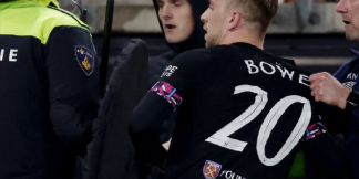 AZ Alkmaar ने ग्राउंड पर हुए हिंसा पर लोगो से माँगी माफी  