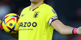 जानें फुटबॉल के बेस्ट गोलकीपर के बारे मे  