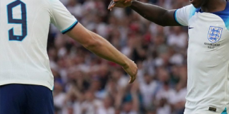 इंग्लैंड ने नॉर्थ मैसेडोनिया को 7-0 से हराया   