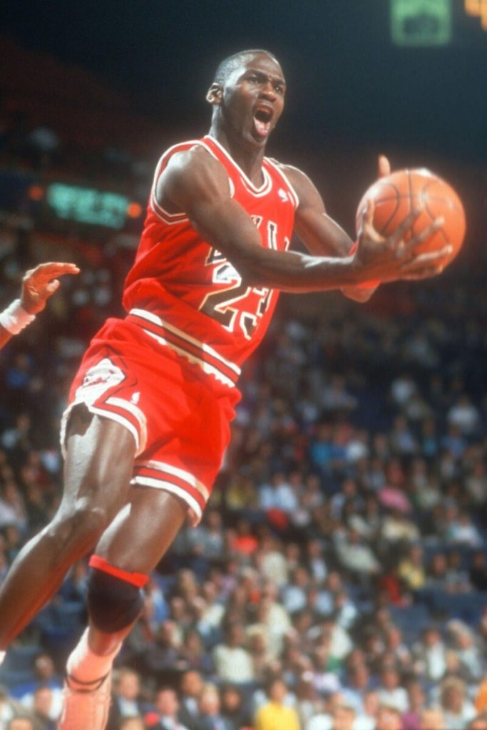 10 Best Seasons of Michael Jordan's Legendary NBA Career  