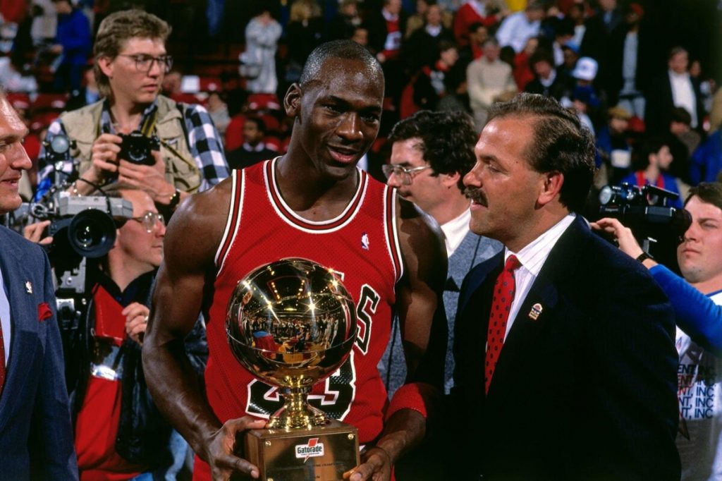 10 Best Seasons of Michael Jordan's Legendary NBA Career  