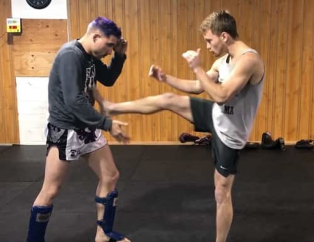 5 Powerful Sweeps-Based Muay Thai Counter Techniques  