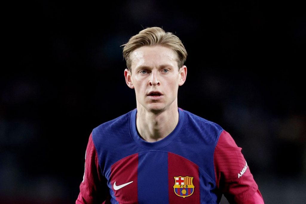 Manchester United could finally sign Frenkie de Jong this summer  