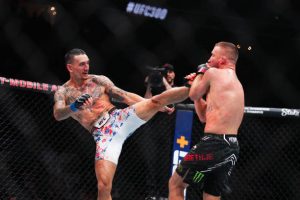 Max Holloway Takes Issue With Unblemished Knockdown Record After UFC 300  