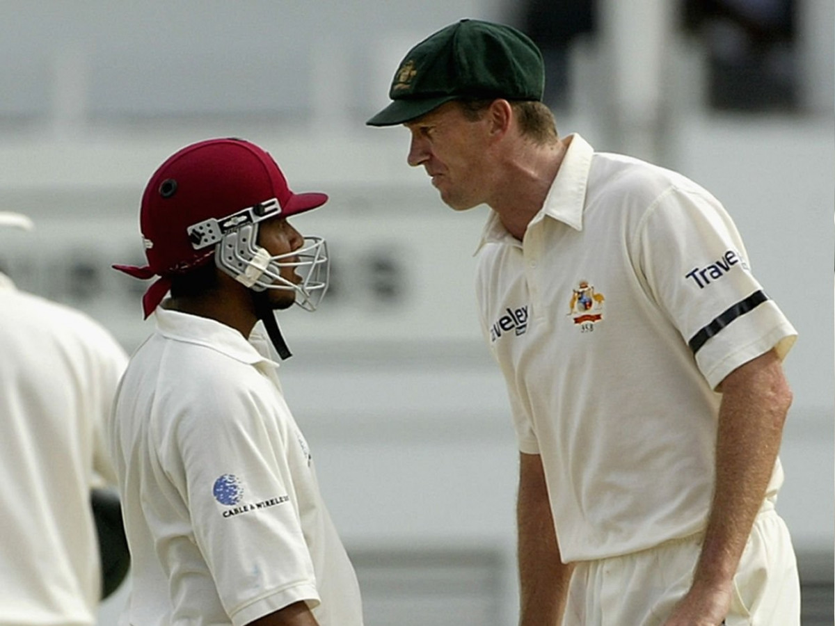 जब मैक्ग्राथ और सरवन के बीच हुआ क्रिकेट में मैदान में सबसे जहरीला विवाद  