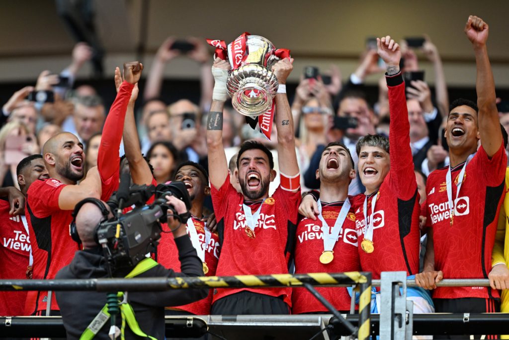 Manchester United win their 13th FA Cup Title after beating Man City 2-1  